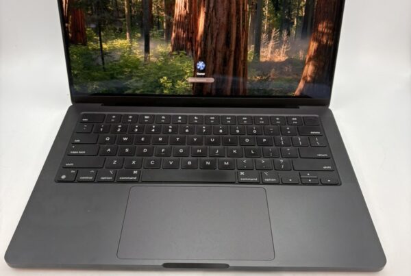 14" Apple MacBook Pro A3401 Macos 26 Tahoe 89% Batt Health 24GB RAM 512GB SSD M4 Pro Chip