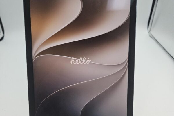 Apple iPad Air WIFI & Cell 5th Gen MM6U3VC/A